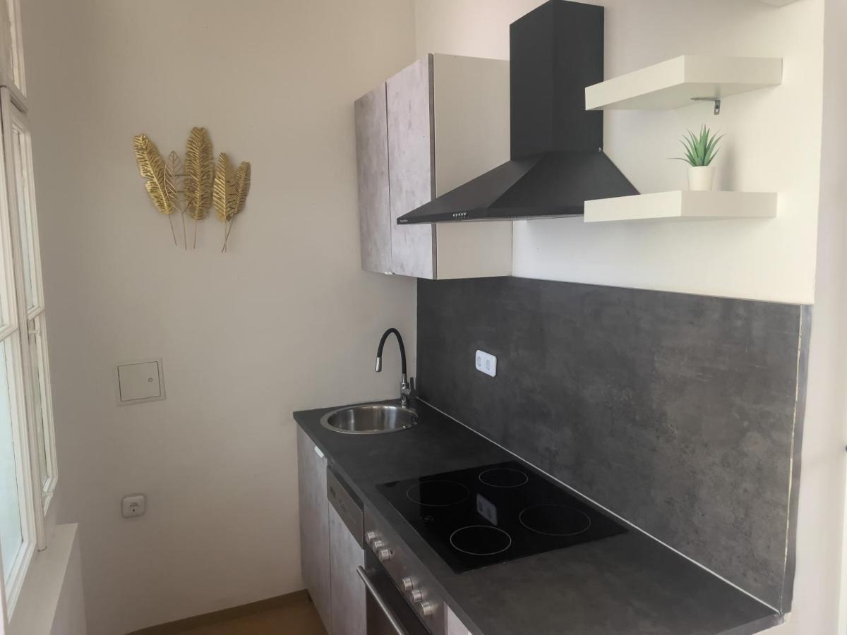Apartmán Sunny Studio Near Central Station Vídeň Exteriér fotografie